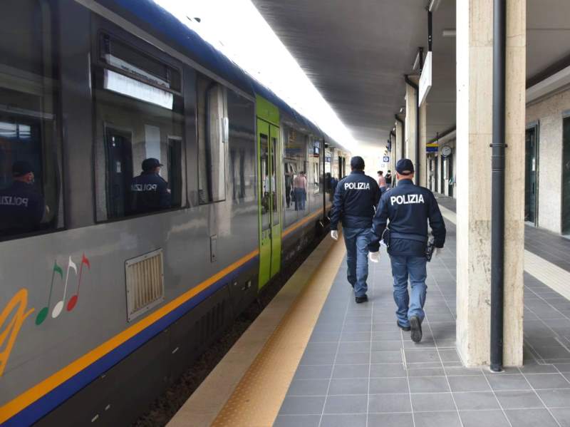 Bilancio Di Fine Anno Della Polizia Ferroviaria 153 676 Le Persone