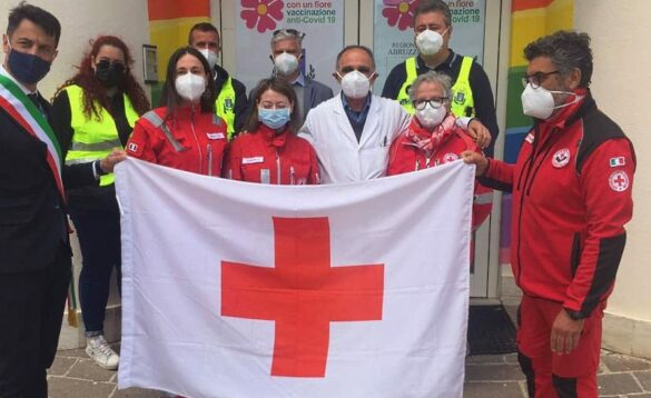 Consegnata al Sindaco di Pescina la bandiera della Croce Rossa Italiana