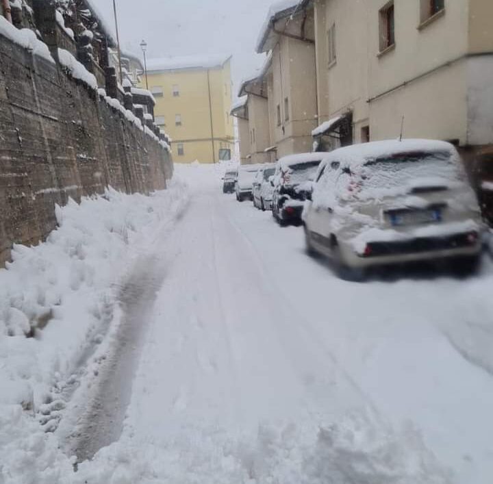 Emergenza neve a Castellafiume