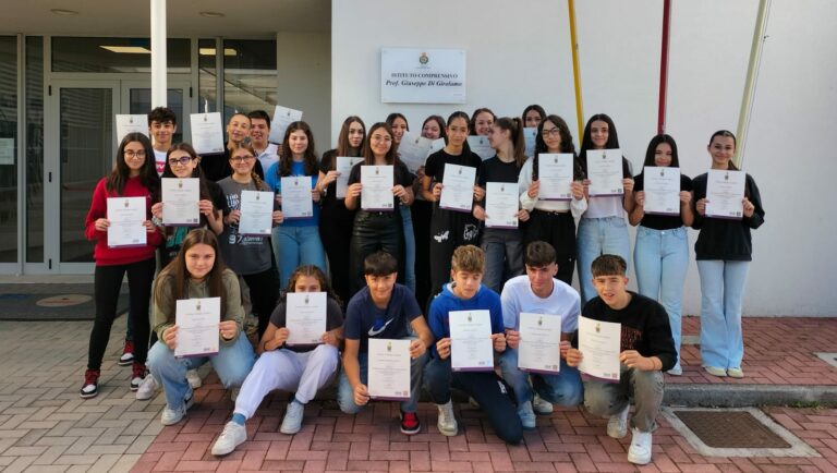 Riparte l'eccellenza linguistica all'I.C. 'G. Di Girolamo': successo nelle certificazioni di Inglese Trinity