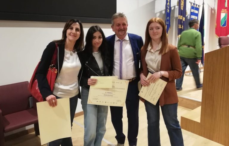 Rachele Ronchetti del liceo Vitruvio ottiene il primo premio al concorso “Le vie di Celestino”||||||