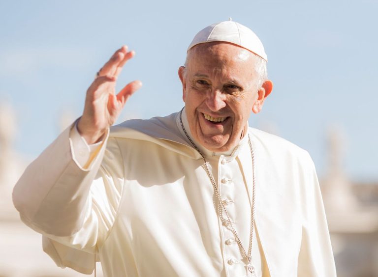 Invito alla lettura della "Lautate Deum" di papa Francesco: 4 Ottobre presso il Santuario Maria SS. di Pietraquaria di Avezzano||||||||||||||||||||I saluti del Cardinale Petrocchi a papa Francesco: "vorremmo che la Perdonanza stringesse