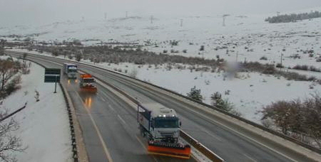 Regolazione del traffico dei mezzi pesanti a causa della neve sulle autostrade A24 e A25