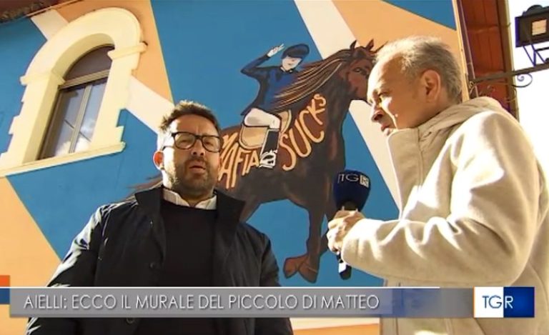 Le telecamere del TG3 Abruzzo ad Aielli per raccontare il murale dedicato al giovanissimo Giuseppe Di Matteo