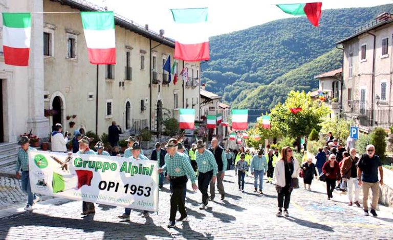 Opi ha celebrato il 70° anniversario della fondazione del locale Gruppo Alpini|||