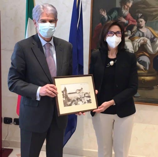 L'Ambasciatore di Spagna Alfonso Dastis visita la prefettura dell'Aquila