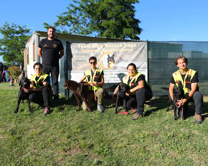 Conclusi con successo gli esami per Italo, Pepe e Easy, cani operatori da ricerca per persone disperse in superficie e macerie