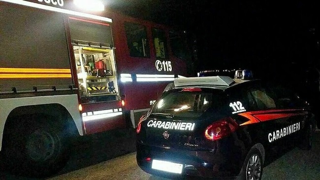 carabinieri e vigili del fuoco