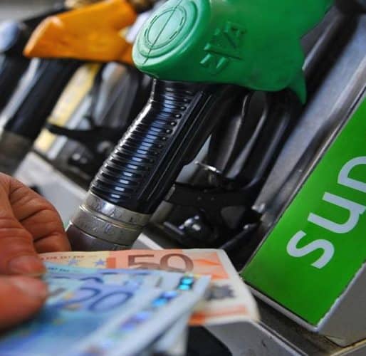 Rincari del prezzo del carburante