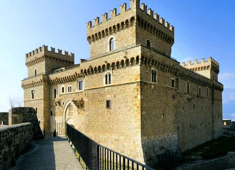 Castello Piccolomini di Celano|