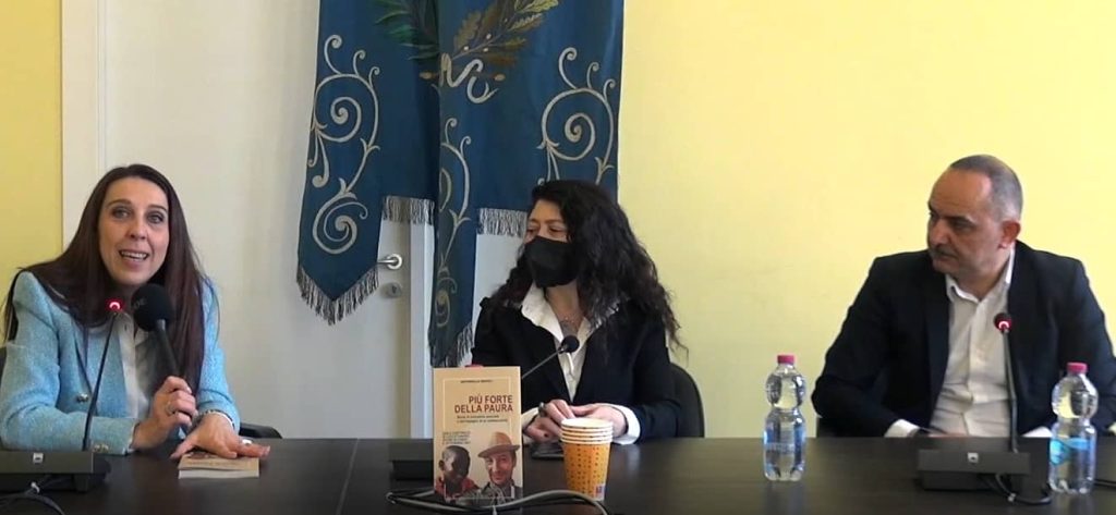 Pienone a Carsoli alla presentazione del libro “Più forti della paura” della giornalista