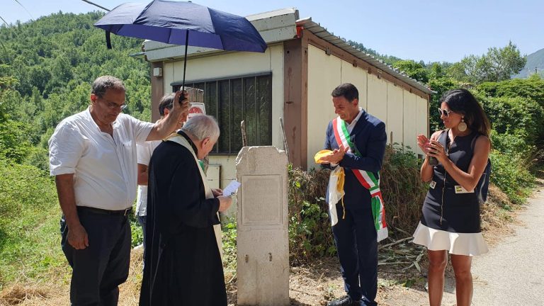 Scoprimento e benedizione di una stele a Civitella Roveto