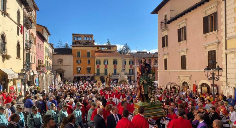 XII Raduno interregionale delle Confraternite: più di 2000 persone presenti a Tagliacozzo||||||||||||