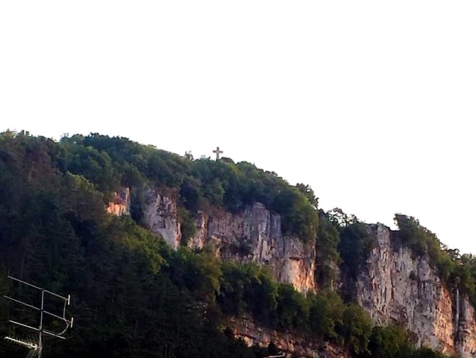 Croce sulla montagna di Tagliacozzo