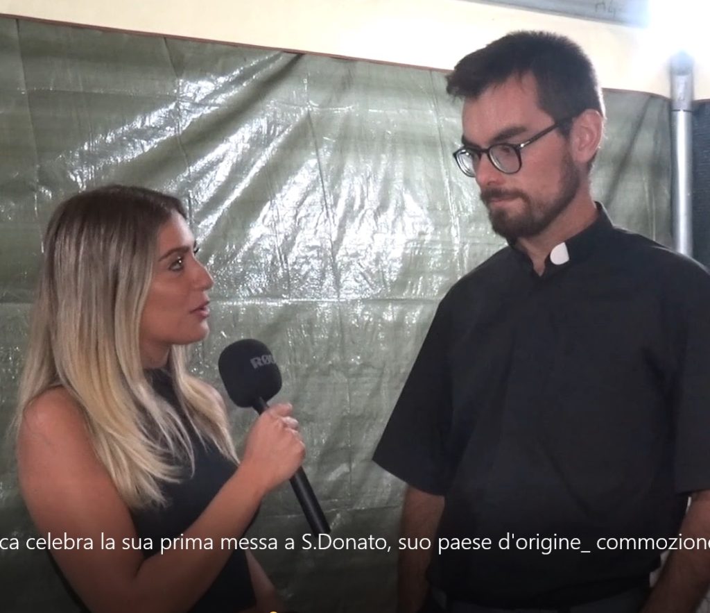 Il giovane sacerdote Don Luca celebra la sua prima messa a S.Donato