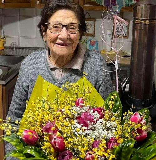 San Vincenzo Valle Roveto festeggia i 100 anni di Donata "Natina" Di Rocco