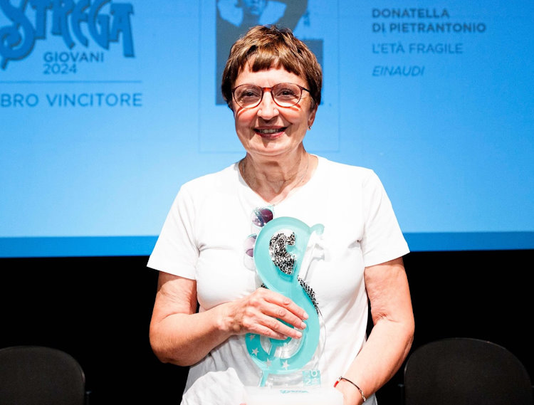 La scrittrice abruzzese Donatella Di Pietrantonio vince il Premio Strega Giovani 2024