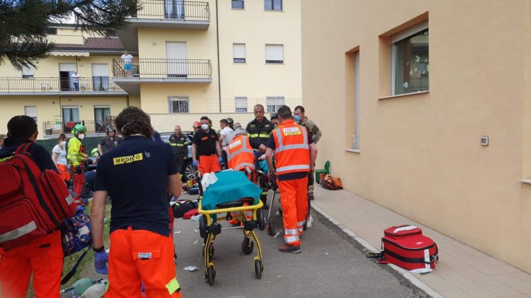 Tragedia all'asilo dell'Aquila