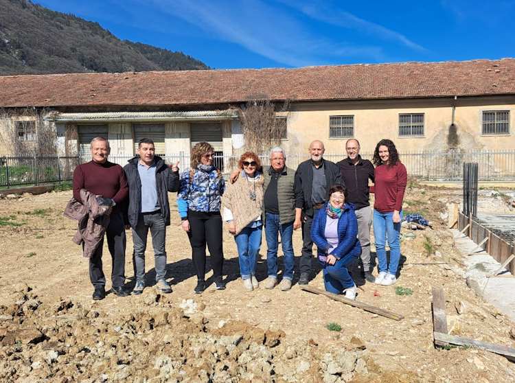 Gettate le fondamenta della nuova scuola materna di Luco dei Marsi