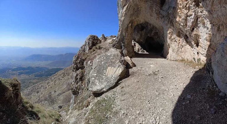 Il saluto degli Alpini del 9° Reggimento sull'agenda della Grotta di San Benedetto sul Velino. "Saremo sempre onorati della loro presenza"