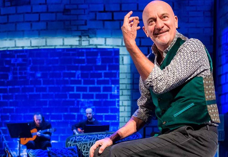 Claudio Bisio al Teatro dei Marsi di Avezzano con "La mia vita raccontata male"