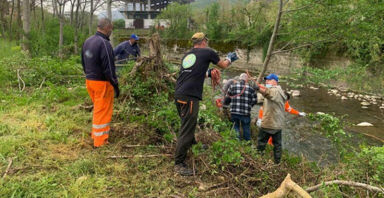 Un tratto del fiume Liri ripulito dall'A.S.D. Pescatori "Monte Viglio"