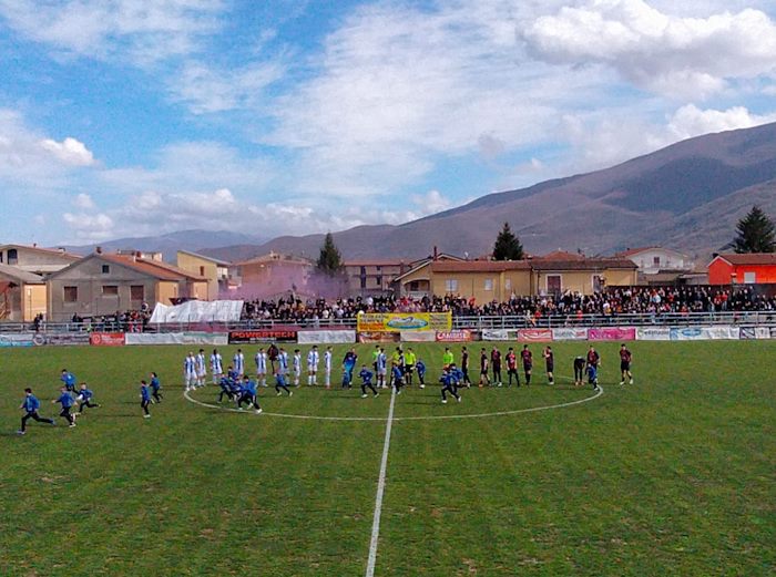 Storico derby calcistico tra l'Angizia Luco e Fucense Trasacco: vincono i trasaccani|||||