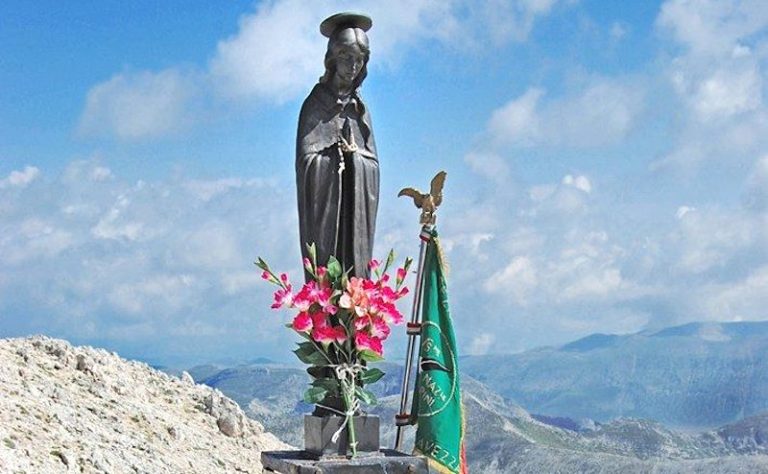 Escursione sul Monte Velino in occasione del 58° anniversario della posa della Madonnina degli Alpini