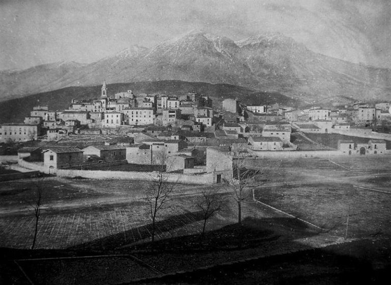 Storica foto di Magliano de' Marsi scattata dal frate domenicano Peter Paul Mackey nel 1896