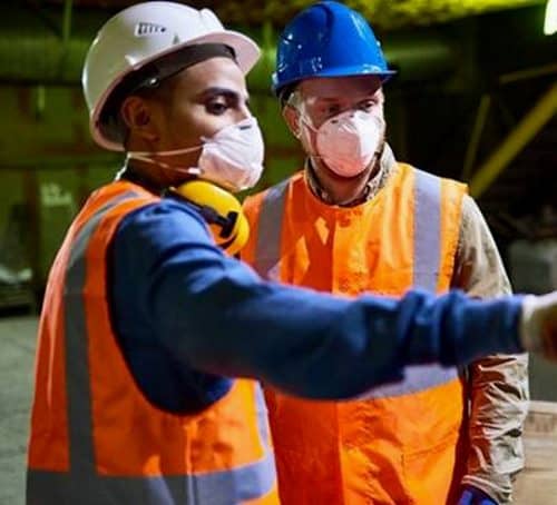 Confermato protocollo Covid: fino al 30 giugno resta l'obbligo di mascherina nei luoghi di lavoro