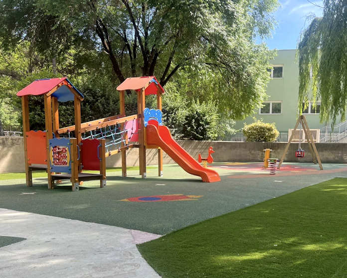 Bambini in sicurezza: restyling dell'area giochi dei giardini pubblici di Carsoli|||||