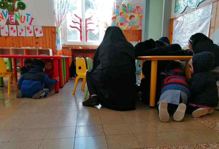 Prove di protezione civile per i bimbi della scuola dell'infanzia Pio XI di Villa San Sebastiano