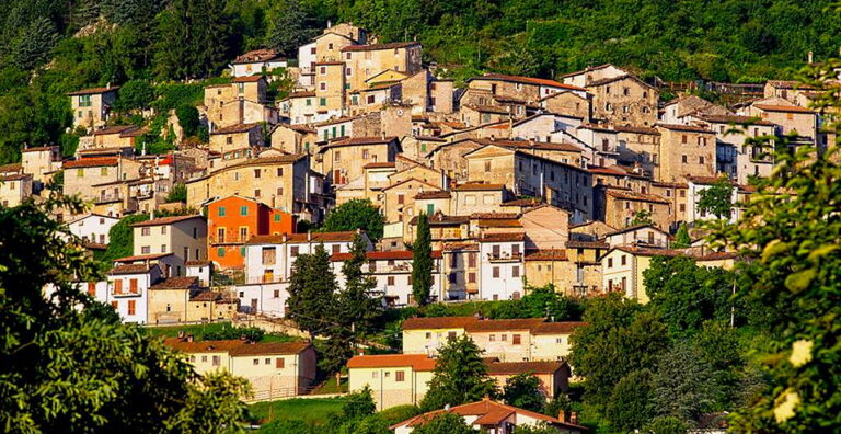 Giornata ecologica a Rocca di Botte: "Per ripulire insieme il sito della Fonte a Monte"