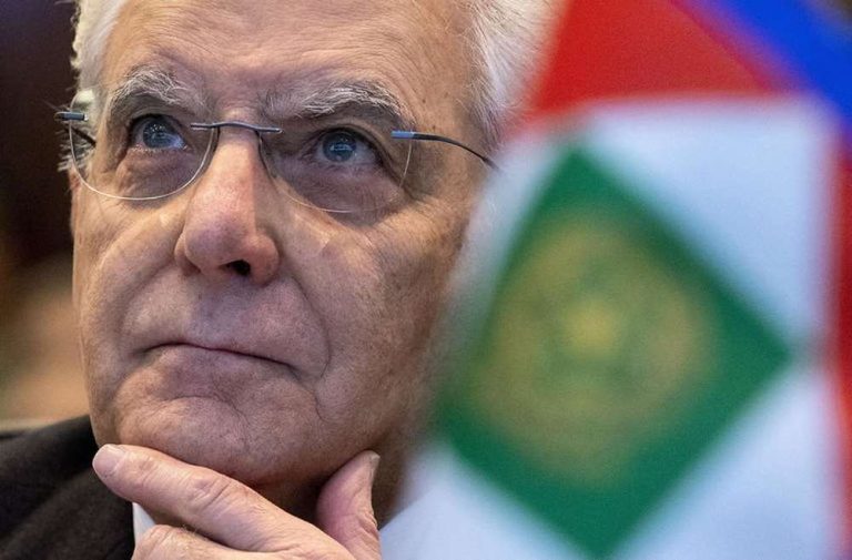 Il 29 aprile il presidente Sergio Mattarella si recherà in visita alla Guardia di Finanza dell'Aquila