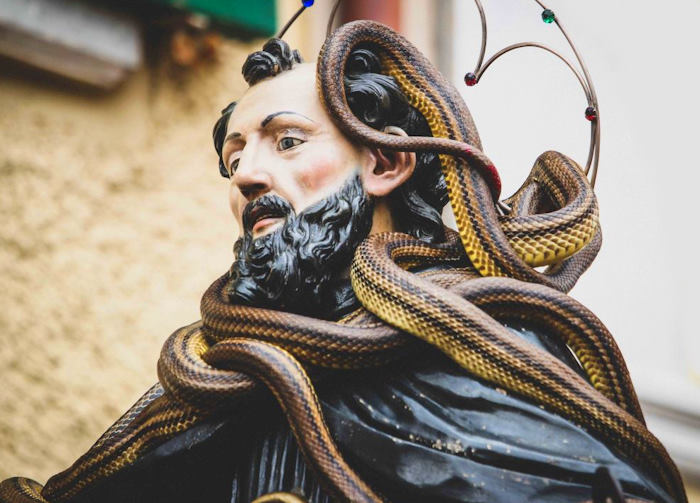 Festa di San Domenico e Rito dei Serpari a Cocullo il 1° Maggio