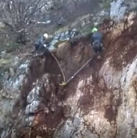 Messa in sicurezza del SP 17: il video del distacco controllato delle rocce sulla scarpata