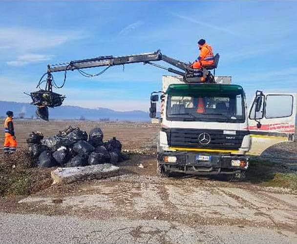 Ripulita strada 13 nel Fucino