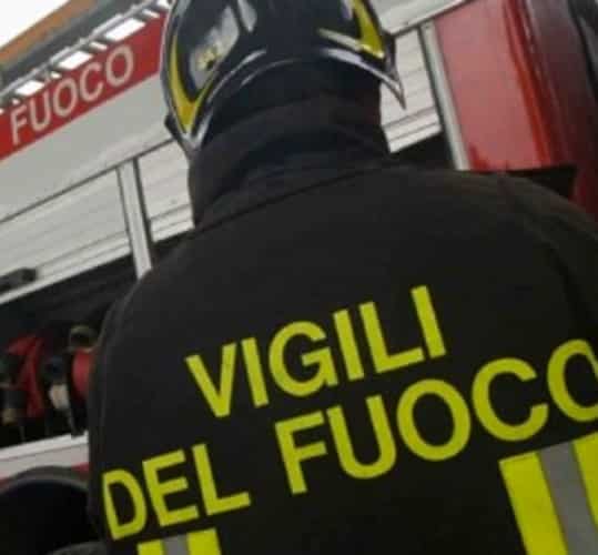 Tragedia a Cocullo, un 93enne muore carbonizzato nella sua auto in fiamme