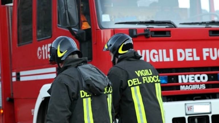 Incendio di un edificio a Celano