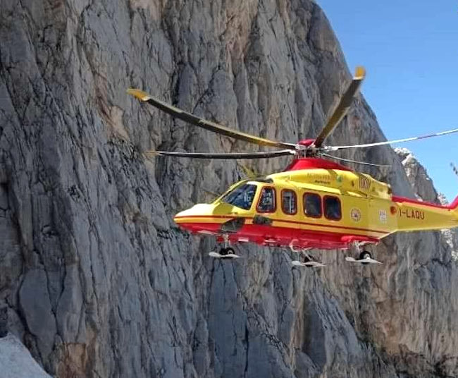 Soccorso alpino abruzzese salva due escursionisti bloccati sul Gran Sasso