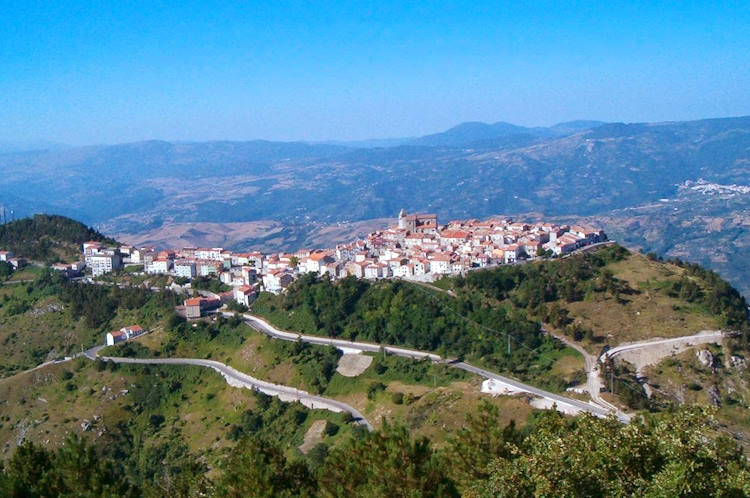 Questa sera su Rai Storia una puntata speciale dedicata al centenario della nascita del Parco Nazionale d’Abruzzo, Lazio e Molise