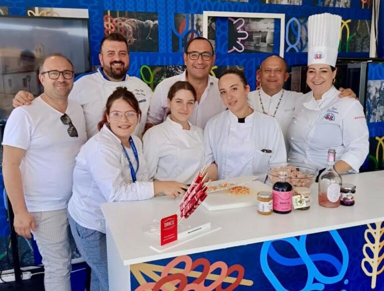 Successo per lo stand Abruzzo al G7 Agricoltura e Pesca: eccellenze enogastronomiche e paesaggi mozzafiato conquistano tutti