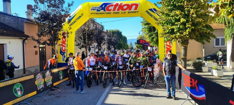 Granfondo I Sentieri dei Lupi partenza Collarmele