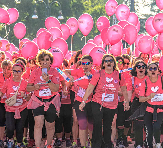 Camminata di 5 km in rosa: Trasacco partecipa alla PittaRosso Pink Parade 2024, evento dedicato alla lotta contro i tumori femminili