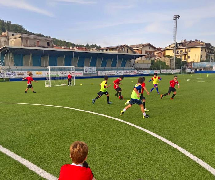 Riprende vita lo stadio comunale "Marcangeli" di Carsoli, Velia Nazzarro: "Abbiamo un campo in erba sintetica di ultima generazione"