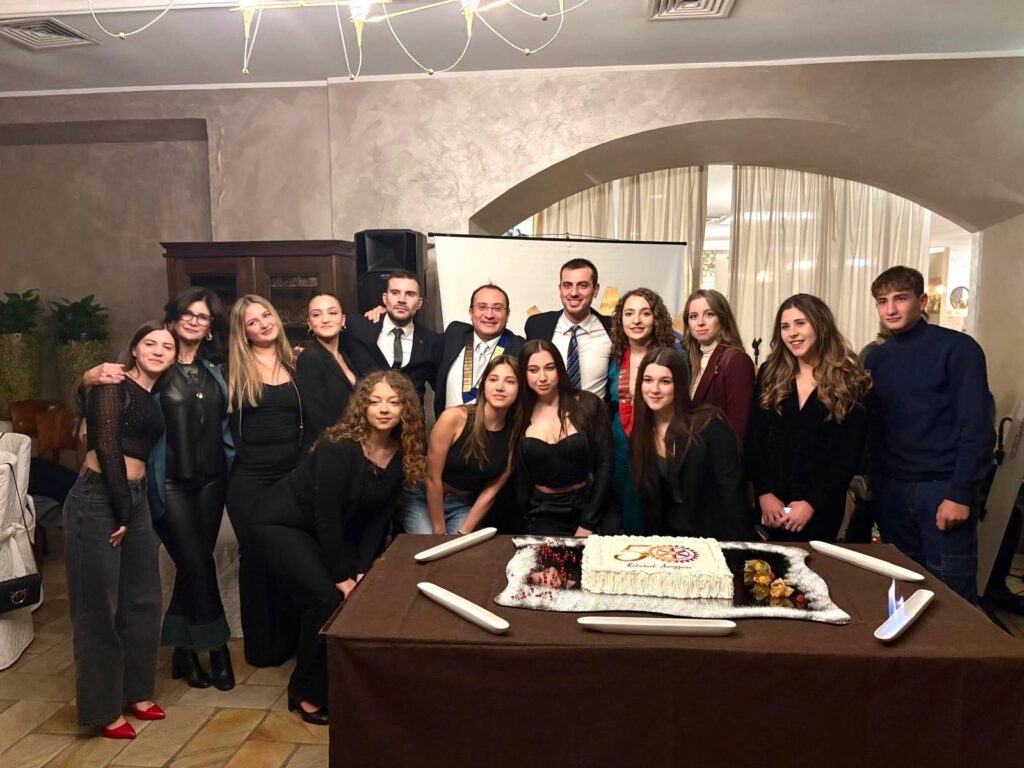 Rotaract Club di Avezzano celebra 50 anni di storia e impegno nella comunità