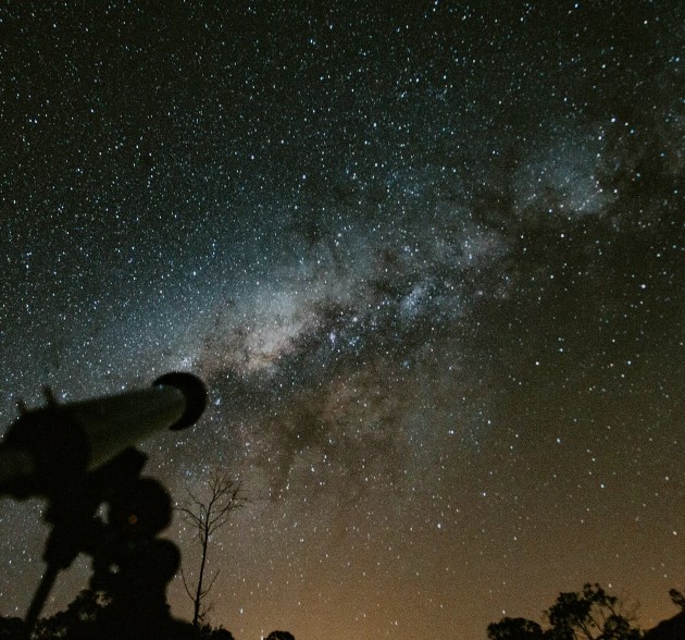 Un Viaggio tra le Stelle con l’Astrofila Sira Terramano: osservazione astronomica a Luco dei Marsi"