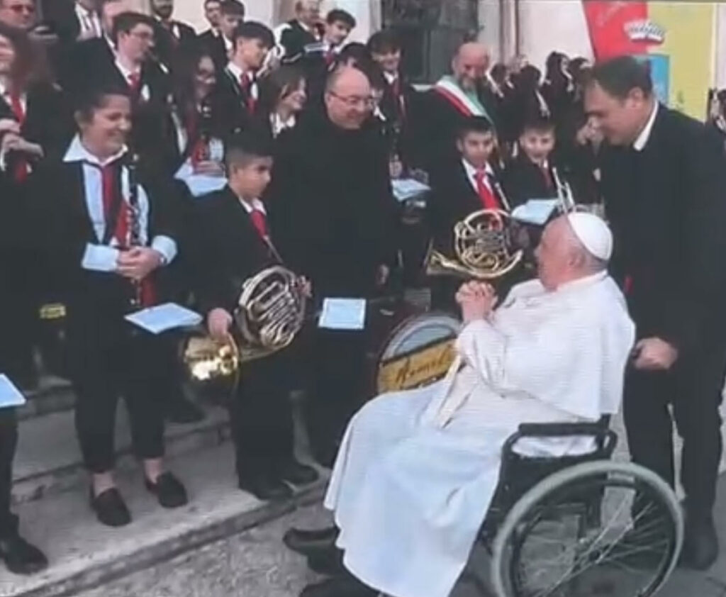 Orchestra di fiati Armelis emoziona Papa Francesco