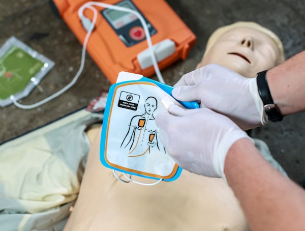 Domani, presso il centro anziani di Trasacco, si terrà il corso di primo soccorso BLS