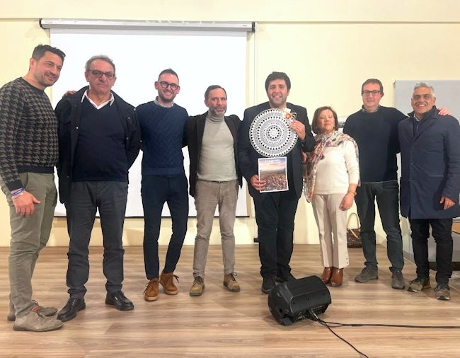 Teatro itinerante: un successo per la cultura nelle comunità di Gioia dei Marsi, Lecce nei Marsi e Ortucchio